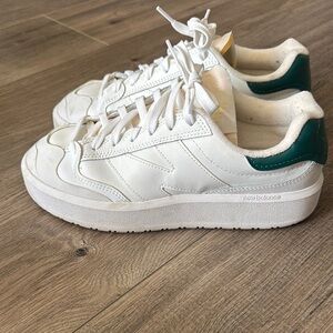 New Balance White and Green Sneakers